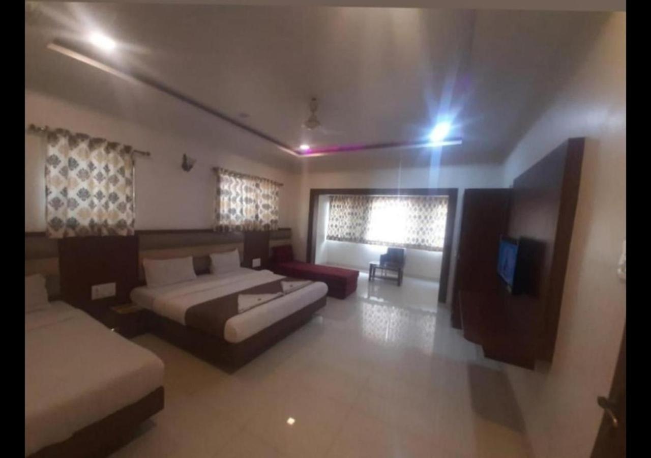 Hotel Golden Palms - Mumbai — Photos 2